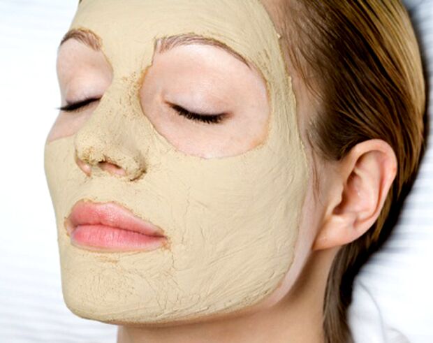 Facial rejuvenation mask
